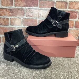 Baretraps Chrisa womens black moto boots size 9